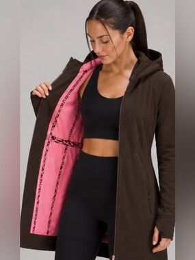 Lululemon Fleece Lined Hooded Jacket Long Brown Pink Lining Size 6 NWOT